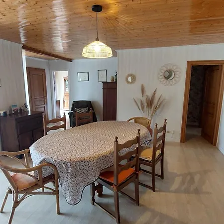 Maison De *